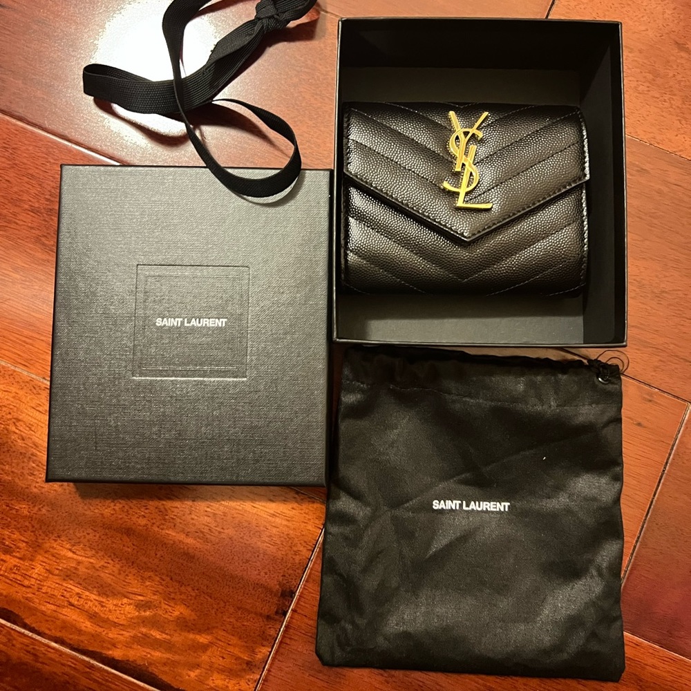 Ysl saint Laurent Tri Fold Wallet